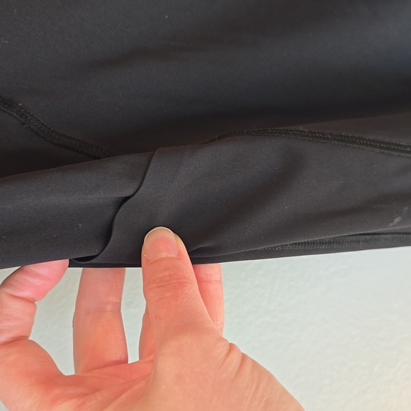 Vuori stride leggings size large - Picture 3 of 6